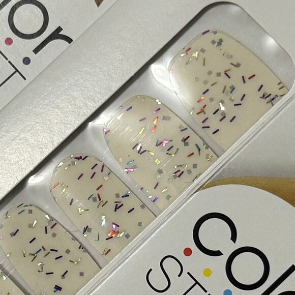 New Color Street “Raise the Roof” Rainbow Glitter Bar Clear Overlay Nail Strips - Picture 1 of 1